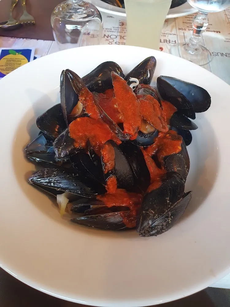 Moule Sauce Piquante